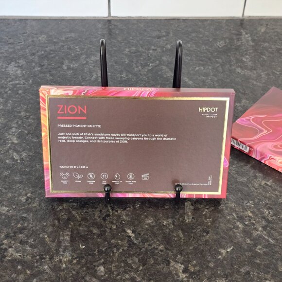 (NEW) Hipdot Zion Eyeshadow Pallet: 15 Shades - Picture 4 of 6